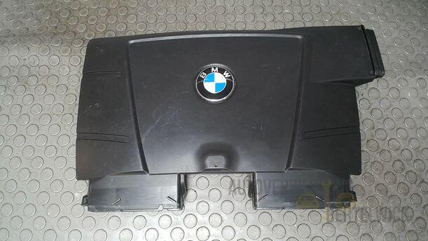 Foto: FRISCHLUFTANSAUGUNG/ ANSAUGROHR eines BMW 320i Touring Special