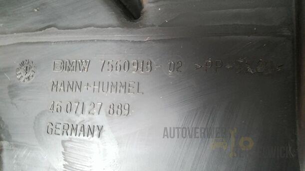 Foto: FRISCHLUFTANSAUGUNG/ ANSAUGROHR eines BMW 320i Touring Special
