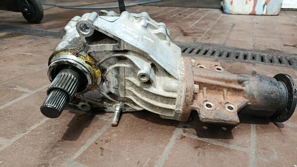 Foto: VERTEILERGETRIEBE eines Suzuki SX4 2.0 DDiS Special