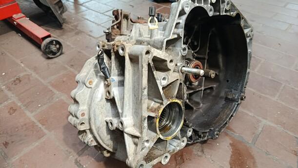 Foto: SCHALTGETRIEBE 6 GANG eines Suzuki SX4 2.0 DDiS Special