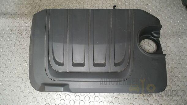Foto: MOTORABDECKUNG eines Suzuki SX4 2.0 DDiS Special