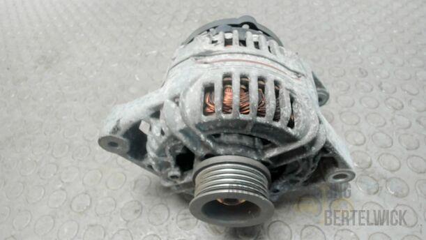 Foto: LICHTMASCHINE / GENERATOR ( 100A ) eines Opel Zafira 1.8 16V Special