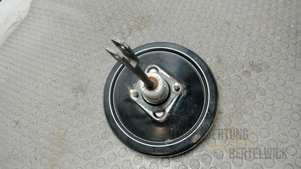 Foto: BREMSKRAFTVERSTÄRKER eines Opel Zafira 1.8 16V Special