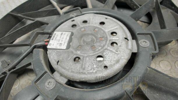 Foto: ELEKTROLÜFTER eines Opel Zafira 1.8 16V Special