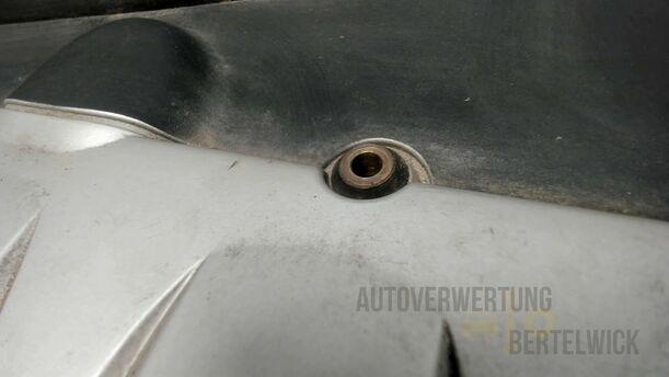 Foto: MOTORVERSCHALUNG / ABDECKUNG eines Opel Zafira 1.8 16V Special