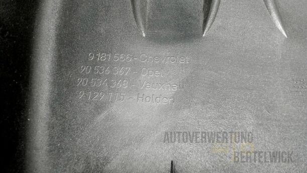 Foto: MOTORVERSCHALUNG / ABDECKUNG eines Opel Zafira 1.8 16V Special
