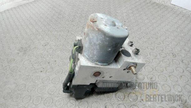 Foto: HAUPRBREMSAGGREGAT ABS eines Opel Zafira 1.8 16V Special