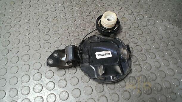 Foto: TANKKLAPPE/ TANKDECKEL eines Suzuki SX4 2.0 DDiS Special