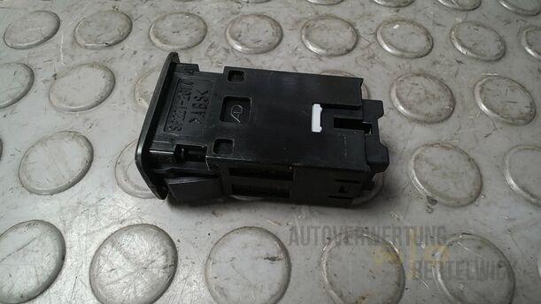 Foto: SCHALTER SITZHEIZUNG eines Suzuki SX4 2.0 DDiS Special