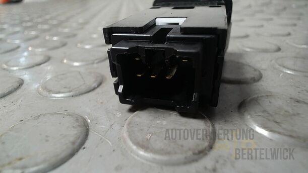Foto: SCHALTER SITZHEIZUNG eines Suzuki SX4 2.0 DDiS Special