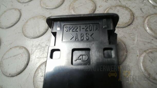 Foto: SCHALTER SITZHEIZUNG eines Suzuki SX4 2.0 DDiS Special