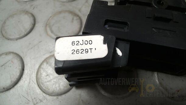 Foto: FENSTERHEBERSCHALTER eines Suzuki SX4 2.0 DDiS Special