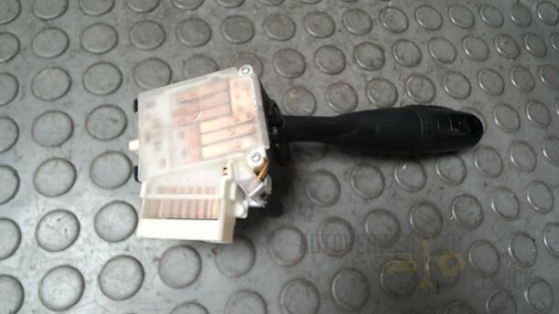 Foto: BLINKSCHALTER/ KOMBISCHALTER eines Suzuki SX4 2.0 DDiS Special