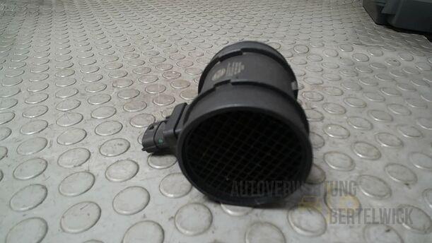 Foto: LUFTMASSENMESSER ( HELLA ) eines Suzuki SX4 2.0 DDiS Special