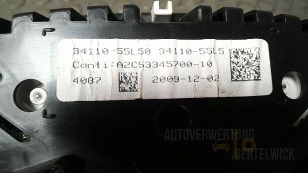 Foto: TACHOEINHEIT/ KOMBIINSTRUMENT eines Suzuki SX4 2.0 DDiS Special