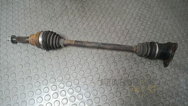 Foto: ANTRIEBSWELLE HINTEN LINKS eines Suzuki SX4 2.0 DDiS Special