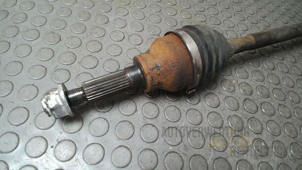 Foto: ANTRIEBSWELLE HINTEN LINKS eines Suzuki SX4 2.0 DDiS Special