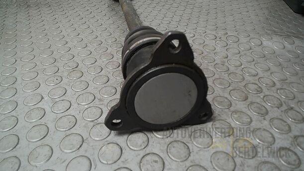 Foto: ANTRIEBSWELLE HINTEN LINKS eines Suzuki SX4 2.0 DDiS Special