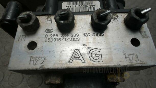 Foto: HAUPTBREMSAGGREGAT ABS eines Opel Meriva 1.6 16V Easytronic Special