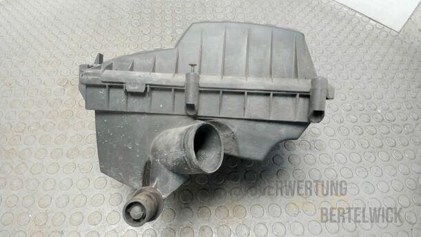 Foto: LUFTFILTERKASTEN eines Opel Meriva 1.6 16V Easytronic Special