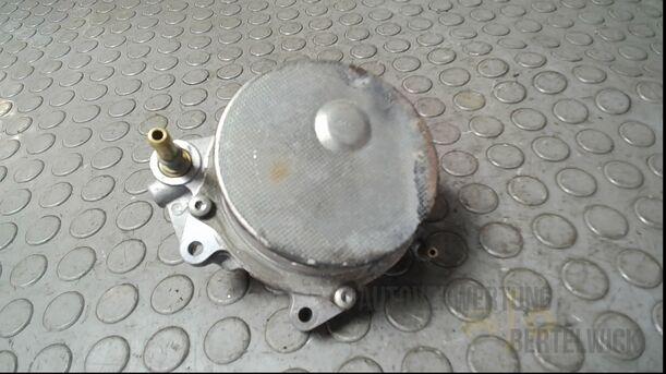 Foto: VAKUUMPUMPE/ UNTERDRUCKPUMPE eines Suzuki SX4 2.0 DDiS Special