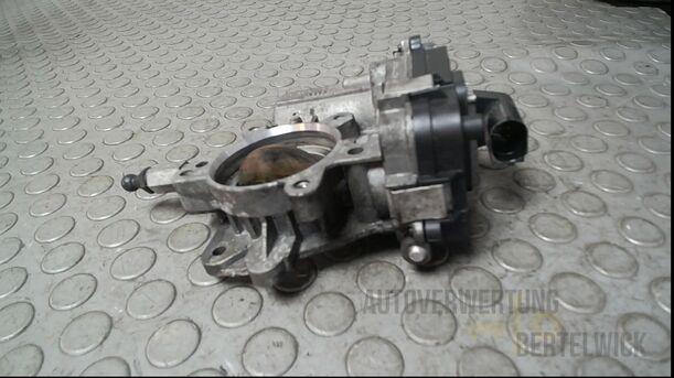 Foto: DROSSELKLAPPENSTUTZEN/ DROSSELKLAPPE eines Suzuki SX4 2.0 DDiS Special