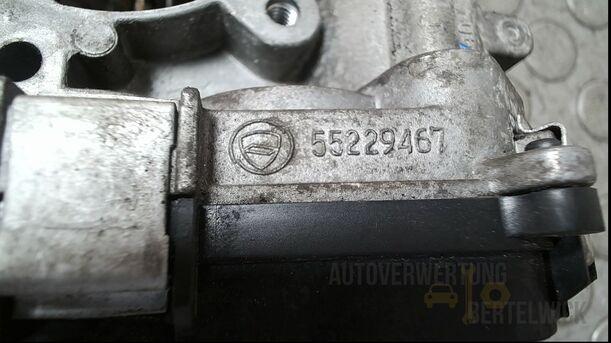 Foto: DROSSELKLAPPENSTUTZEN/ DROSSELKLAPPE eines Suzuki SX4 2.0 DDiS Special