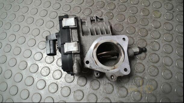 Foto: DROSSELKLAPPENSTUTZEN/ DROSSELKLAPPE eines Suzuki SX4 2.0 DDiS Special