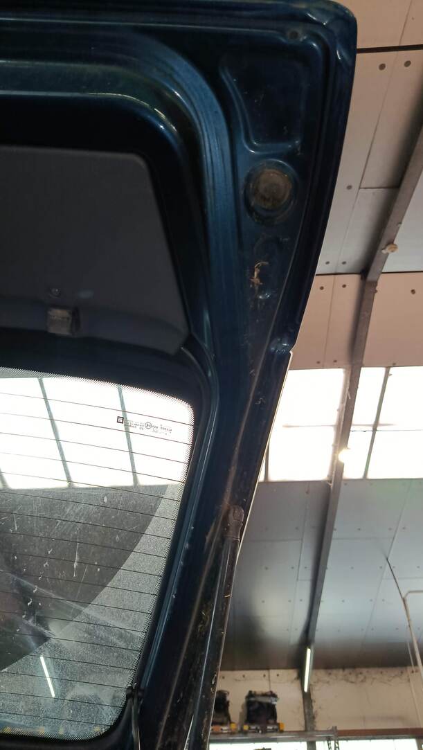 Foto: HECKKLAPPE / HECKDECKEL ( 2/3 TÜRER ) eines Opel Corsa 1.0 12V Special