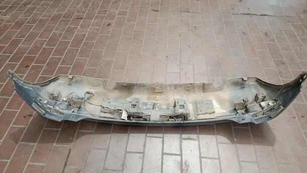 Foto: STOSSFÄNGER / STOßSTANGE HINTEN eines Opel Corsa 1.0 12V Special