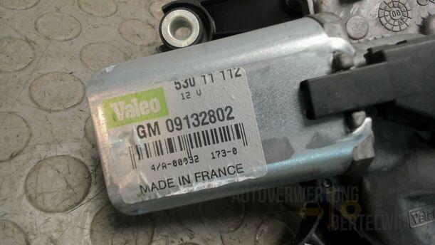 Foto: SCHEIBENWISCHERMOTOR HINTEN eines Opel Corsa 1.0 12V Special