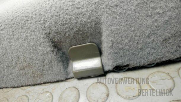 Foto: KORDELHUTABLAGE eines Opel Corsa 1.0 12V Special