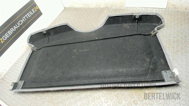 Foto: KORDELHUTABLAGE eines Opel Corsa 1.0 12V Special