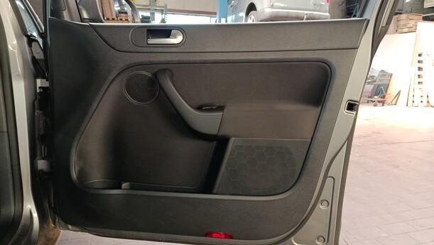 Foto: TÜR VORNE RECHTS ( GOLF PLUS ) eines VW Golf Plus 1.2 TSI Special