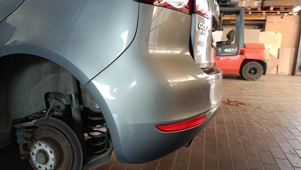 Foto: STOSSFÄNGER / STOßSTANGE HINTEN eines VW Golf Plus 1.2 TSI Special