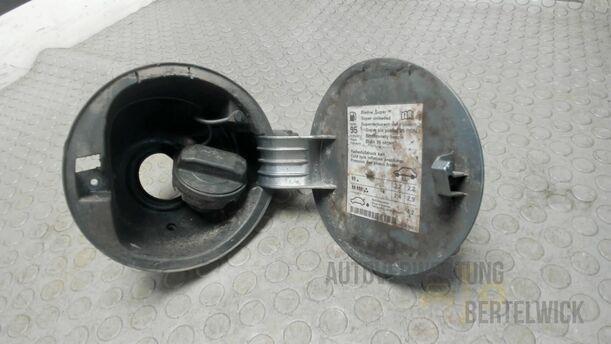 Foto: TANKKLAPPE / TANKDECKEL eines VW Golf Plus 1.2 TSI Special