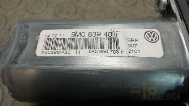 Foto: MOTOR FENSTERHEBER HINTEN LINKS eines VW Golf Plus 1.2 TSI Special