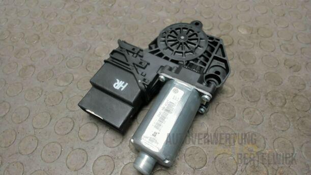 Foto: MOTOR FENSTERHEBER HINTEN RECHTS eines VW Golf Plus 1.2 TSI Special