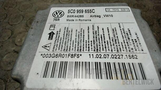 Foto: AIRBAGSTEUERGERÄT eines VW Golf Plus 1.2 TSI Special