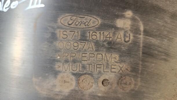 Foto: RADHAUSSCHALE/ INNENRADHAUS VORN RECHTS eines Ford Mondeo 2.0 Turnier Special