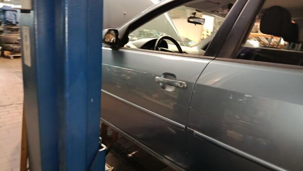 Foto: TÜR VORN LINKS eines Ford Mondeo 2.0 Turnier Special