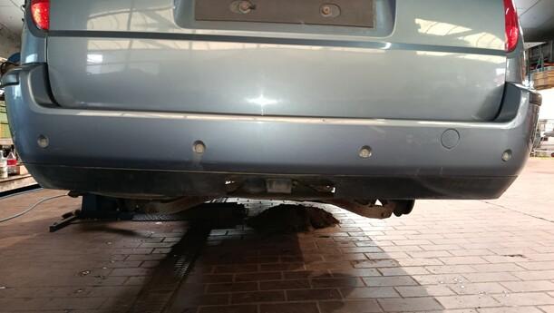 Foto: STOSSFÄNGER/ STOßSTANGE HINTEN ( TURNIER ) eines Ford Mondeo 2.0 Turnier Special
