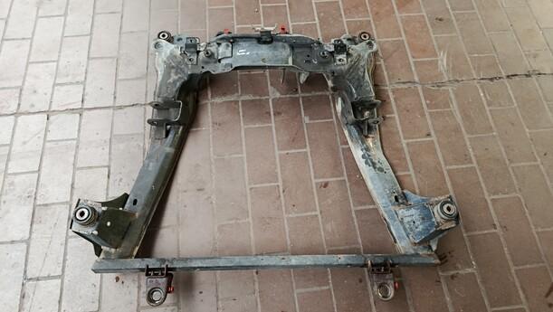 Foto: VORDERACHSE/ ACHSE VORN eines Ford Mondeo 2.0 Turnier Special