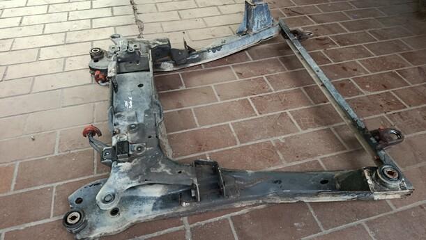 Foto: VORDERACHSE/ ACHSE VORN eines Ford Mondeo 2.0 Turnier Special