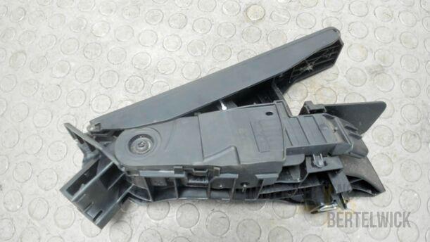 Foto: GASPEDAL ( BENZIN / SCHALTGETRIEBE ) eines VW Golf Plus 1.2 TSI Special