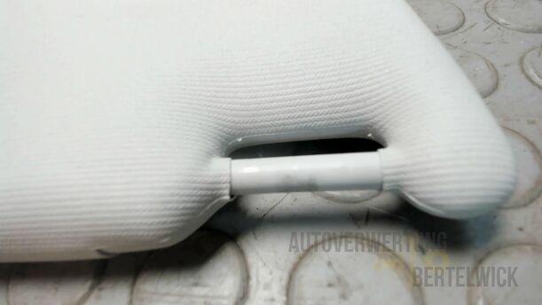 Foto: SONNENBLENDENPAAR eines VW Golf Plus 1.2 TSI Special