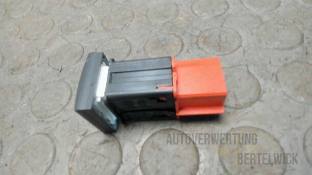 Foto: SCHALTER REIFENDRUCKKONTROLLE eines VW Golf Plus 1.2 TSI Special