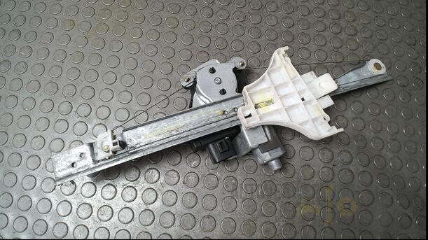 Foto: FENSTERHEBER ELEKTRISCH HINTEN LINKS eines Ford Mondeo 2.0 Turnier Special