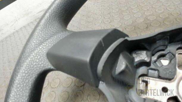Foto: LENKRAD eines VW Golf Plus 1.2 TSI Special