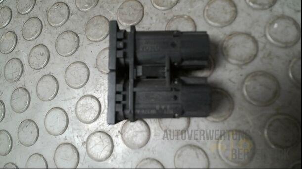 Foto: SCHALTER SCHEIBENHEIZUNG eines Ford Mondeo 2.0 Turnier Special